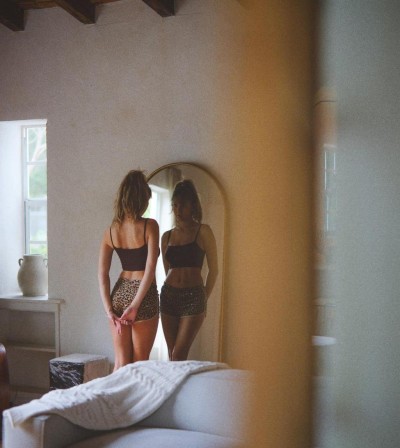 Анна, Г. Бор