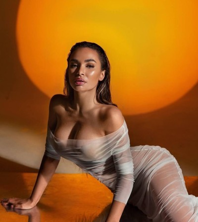 Клара, Г. Бор