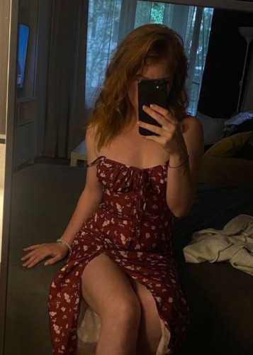 Есения, Г. Бор